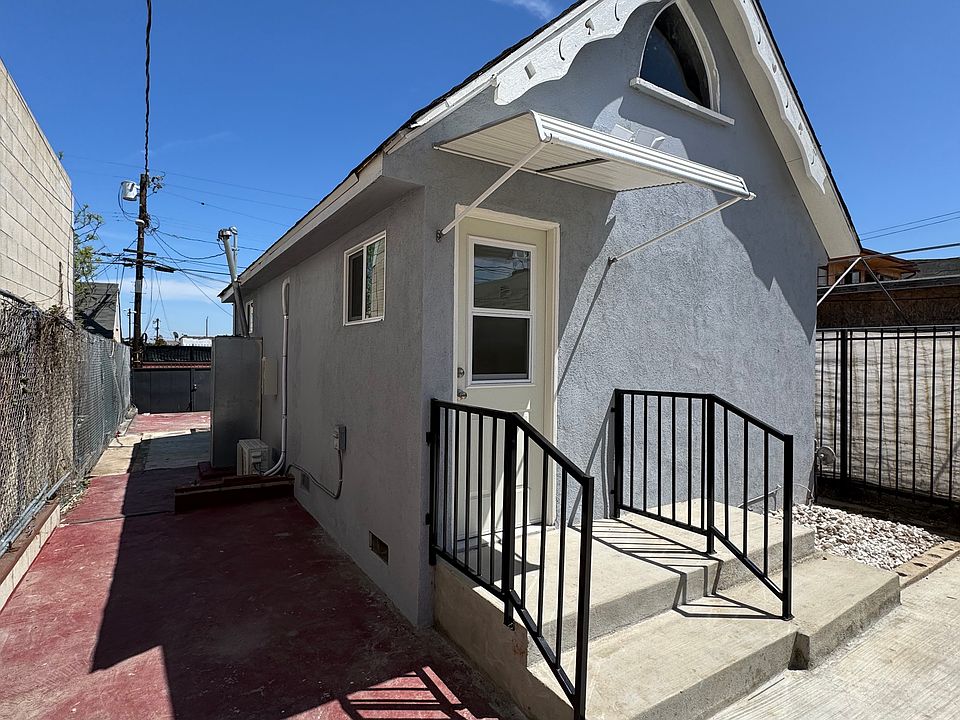 1st image of 10022 S Western Ave