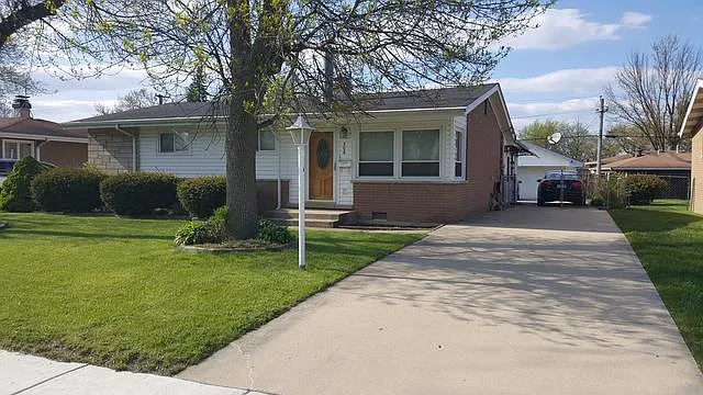 308 E La Porte Dr photo 1