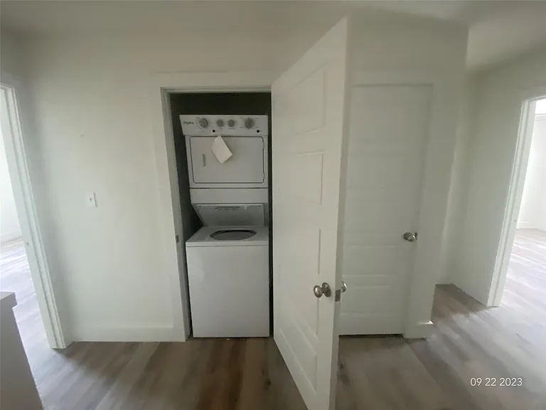 1-422 S Garrett Ct — Photo 11