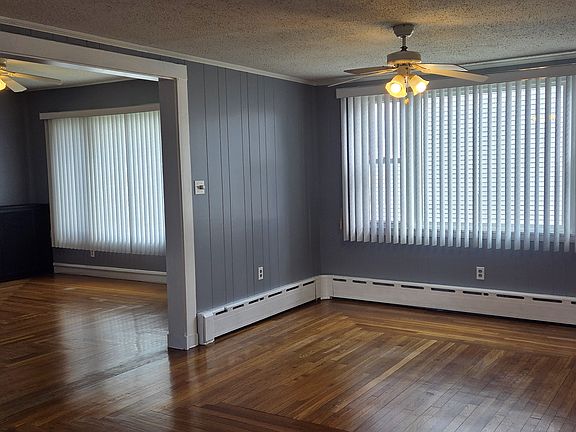 3rd image of 267 Dwelly St #1
