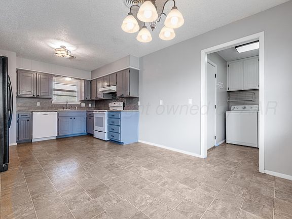 5th image of 1545 Jordan St