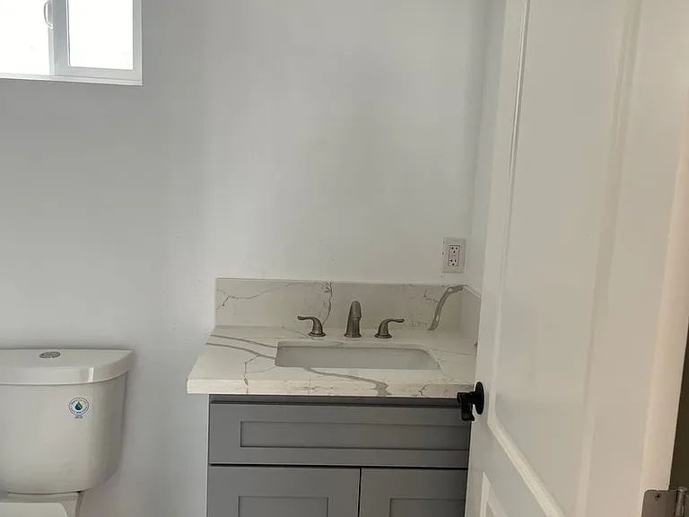 255 S Avenue 55 — Photo 7