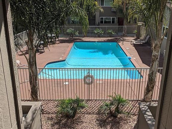 2nd image of 3779 Blackford Ave APT 10