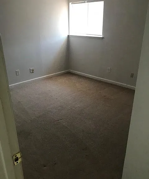 Sceptre Cir — Photo 7