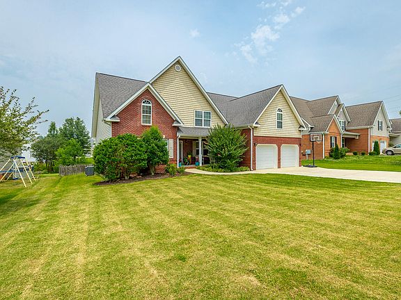 2nd image of 239 Big Creek Ln