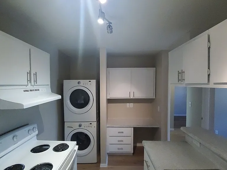 Sand Pebble Community *Renovated Units — Photo 15