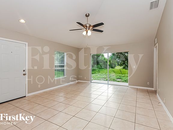 4th image of 1113 Harry Ave S