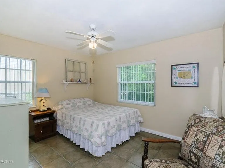5439 Waterside Dr — Photo 9
