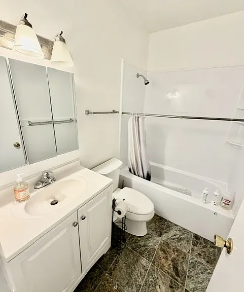 181 Salem St #6F — Photo 5