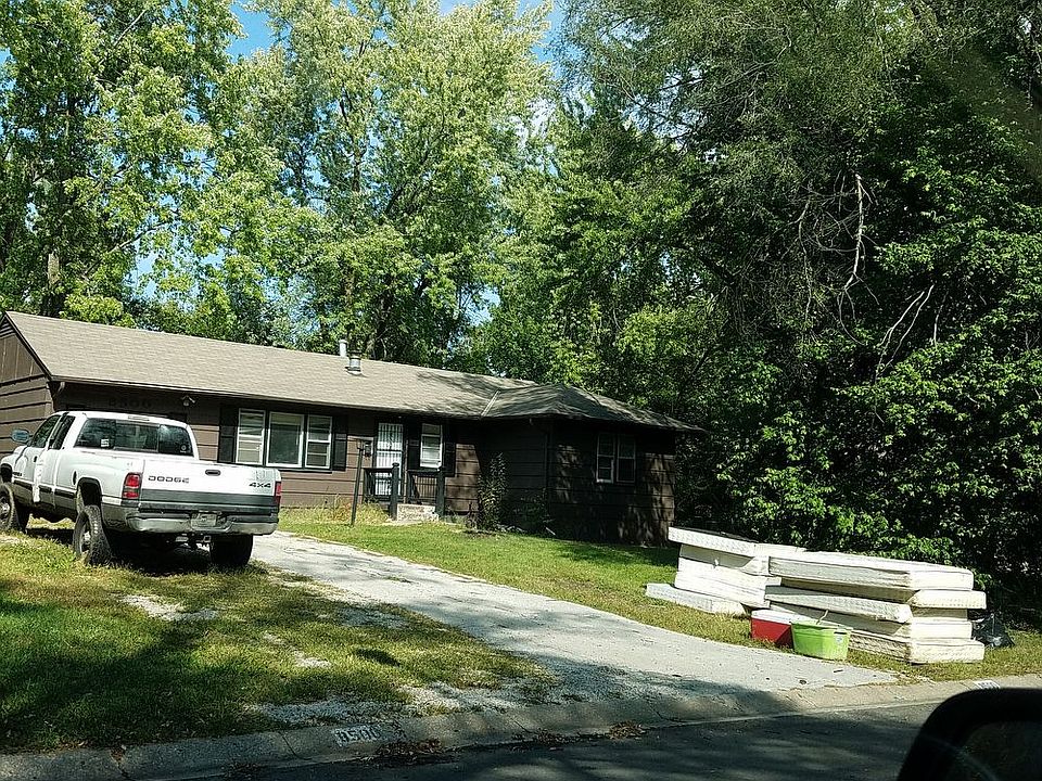 1st image of 8500 E 114th St