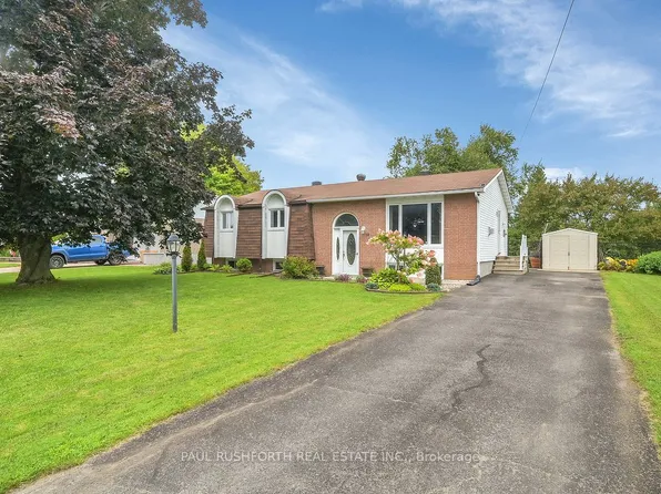 18 Dollard St, Russell, ON K0A 1W0