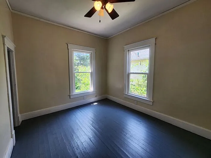2639 Fenwood Ave — Photo 14