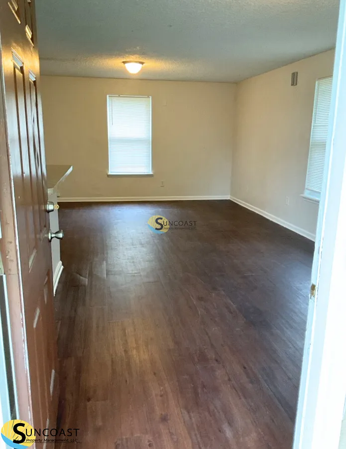 Coming Soon! 3/2 in Downtown! — Photo 3
