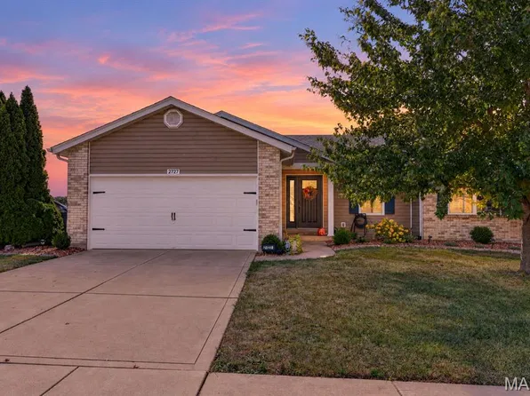 2727 Providence Ridge Dr, Wentzville, MO 63385