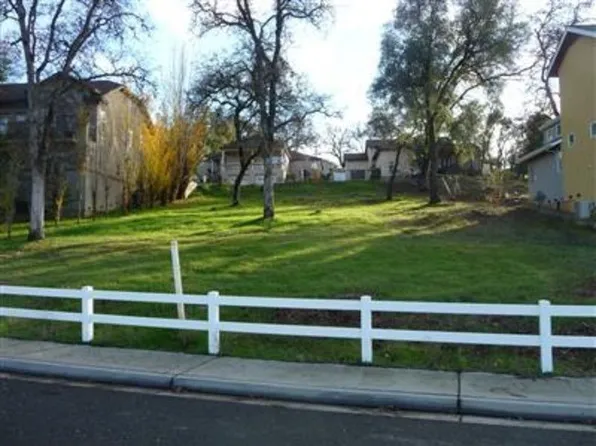 420 Miles Ct, Auburn, CA 95603