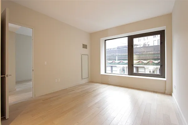 Rented by Domus Realty | media 42