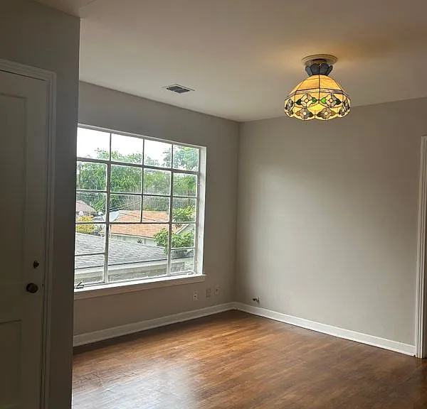 2039 W Mulberry Ave — Photo 8