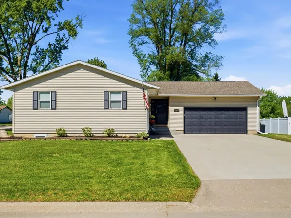 1304 N 5th St, Manchester, IA 52057