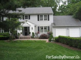 12 Zev Ct, Monmouth Junction, NJ 08852