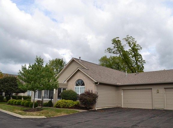 2nd image of 46 Abbeycross Ln