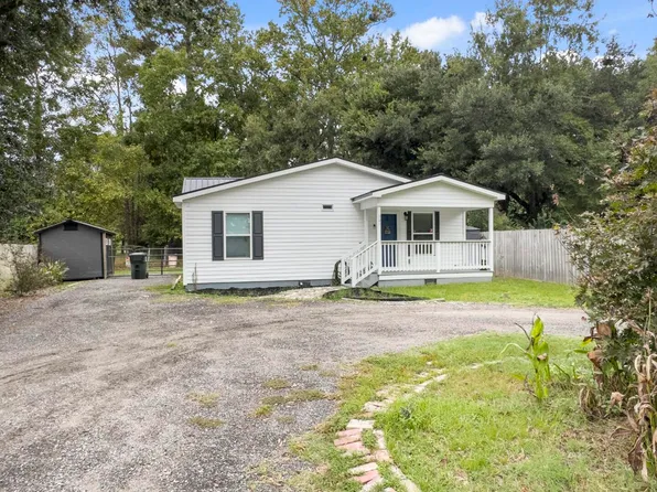 201 Cooper St, Moncks Corner, SC 29461