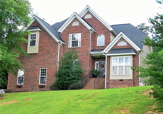 1st image of 2019 Lynmore Dr #3