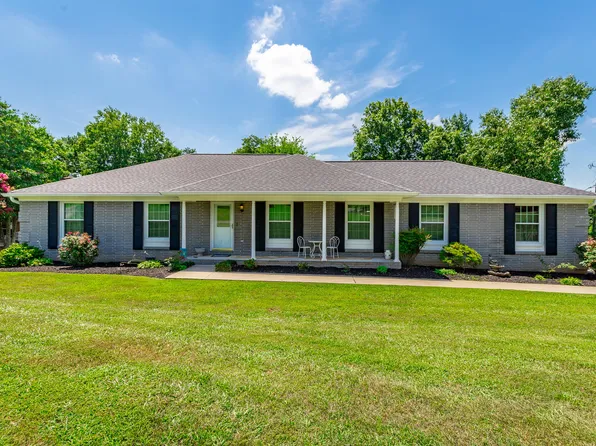 305 Battlefield Cir, Ringgold, GA 30736