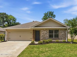 245 Skylane Dr, Pearl, MS 39208