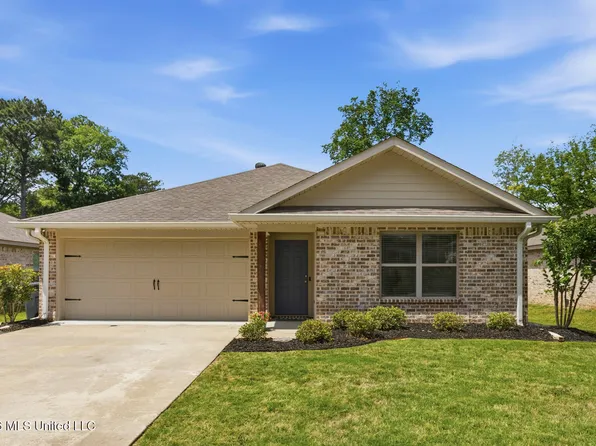 245 Skylane Dr, Pearl, MS 39208