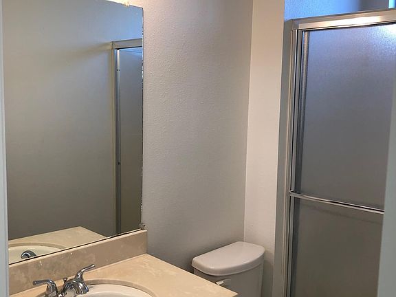 5th image of 1324 Summerview Dr