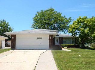 17472 Eastgate Dr, Country Club Hills, IL