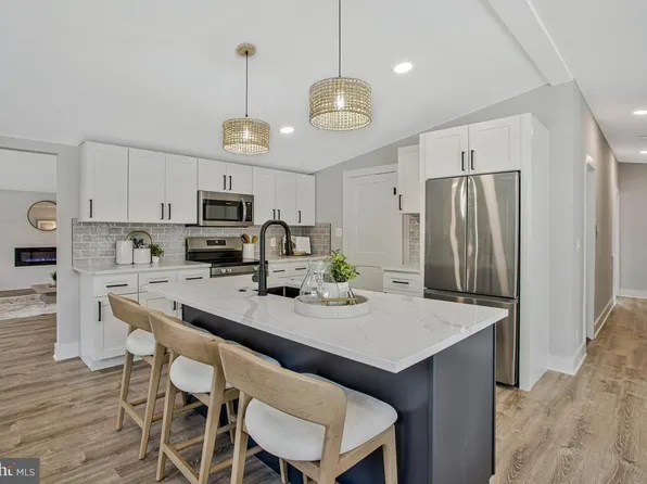 3800 28th St, Chesapeake Beach, MD 20732