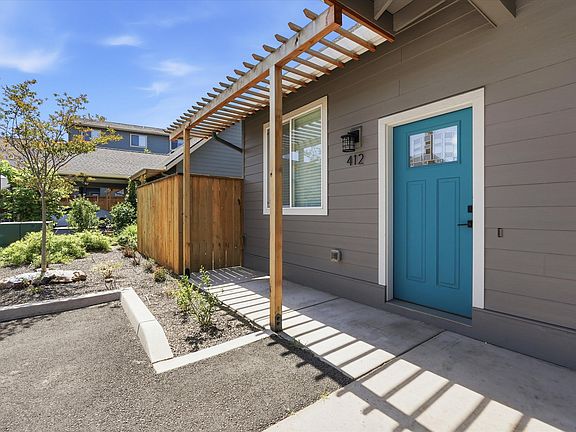 4th image of 412 Azalea Ct