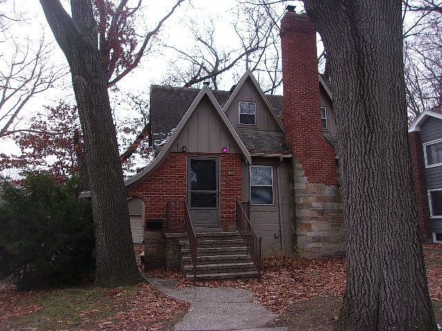 1st image of 455 W Breckenridge St