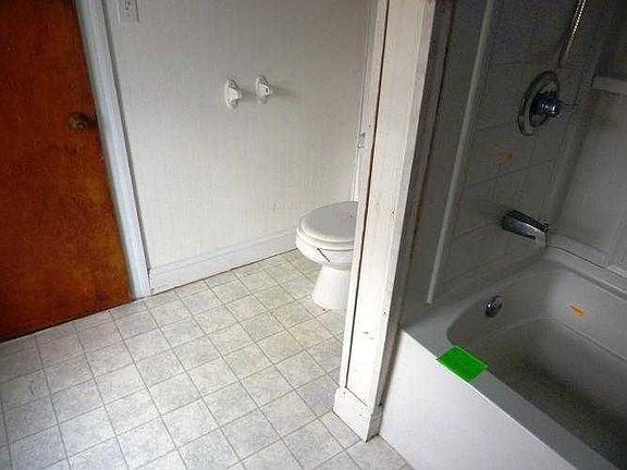 bathroom2