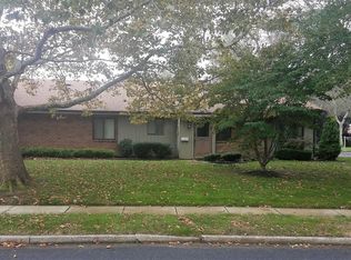 2 Middlebrook Ct, Red Bank, NJ 07701