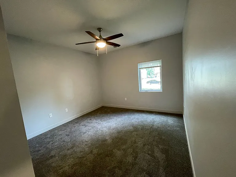 2400 Q St — Photo 5