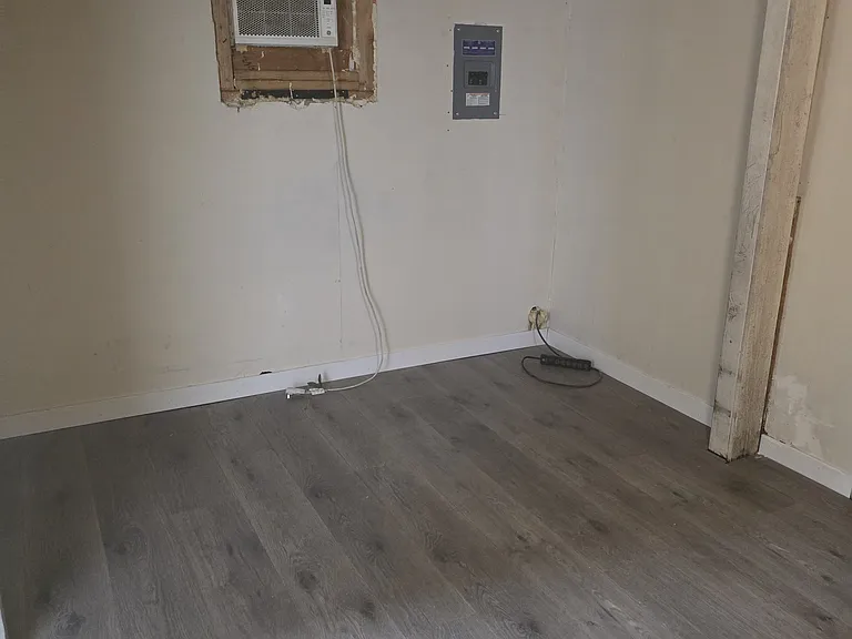 17320 Grand Ave — Photo 5