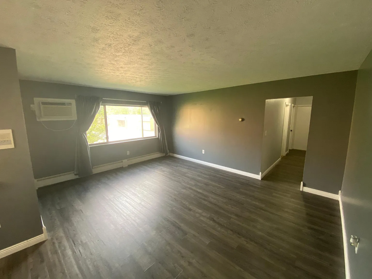 2 bed, 924 sqft, $1,375 — Photo 4