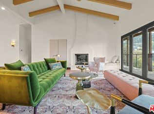 2835 Oak Point Dr, Los Angeles, CA 90068