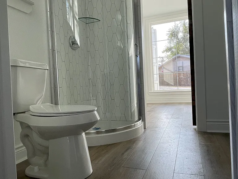 207 N 1st St #1 — Photo 5
