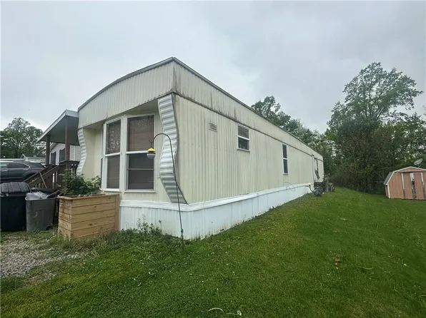 346 Calico Ln, Jeannette, PA 15644