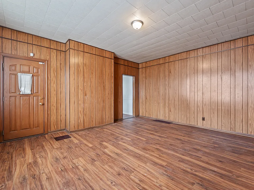 134 Corey Ave