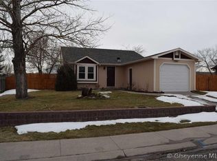 2306 Neal Ave, Cheyenne, WY 82007