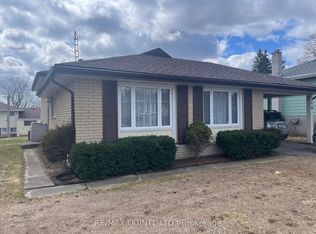 16 Belvedere Rd, Quinte West, ON K8V4A7