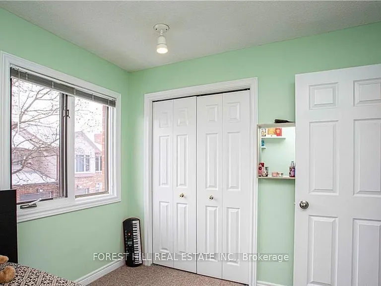 1478 Adelaide St N #23 — Photo 20