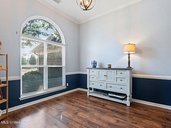 5th image of 1107 Tara Dr