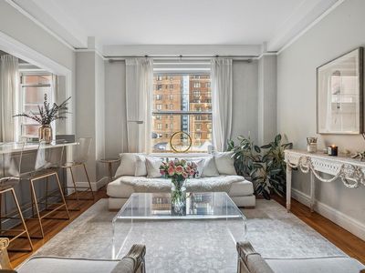 150 E 49th St APT 8D, Manhattan, NY, 10017