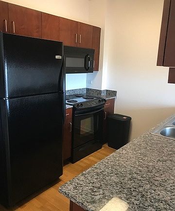 3rd image of 1740 Oak Ave Unit 707