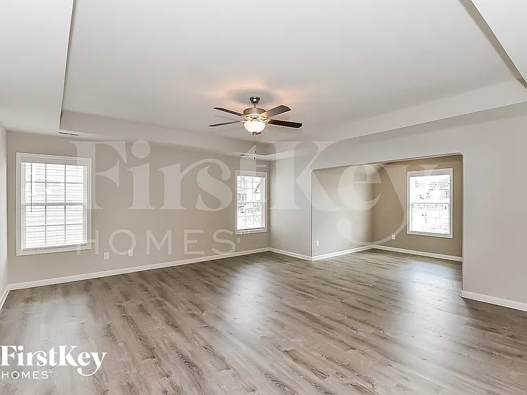 273 Cliffhaven Cir — Photo 7